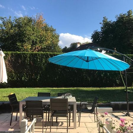 Charmante maison bourguignonne avec grand jardin et parking Montbard Extérieur photo